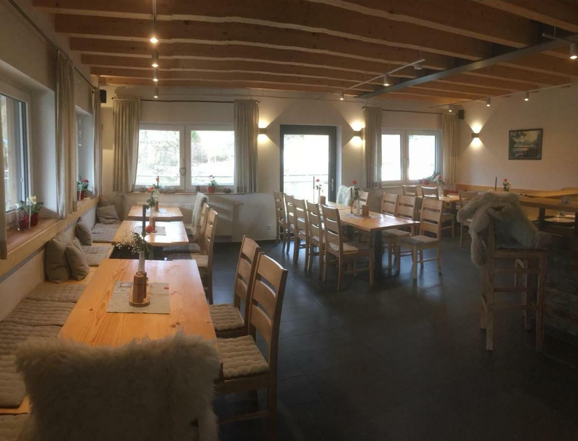 Dorf Alm Ferienwohnung Schwalmtal  ภายนอก รูปภาพ